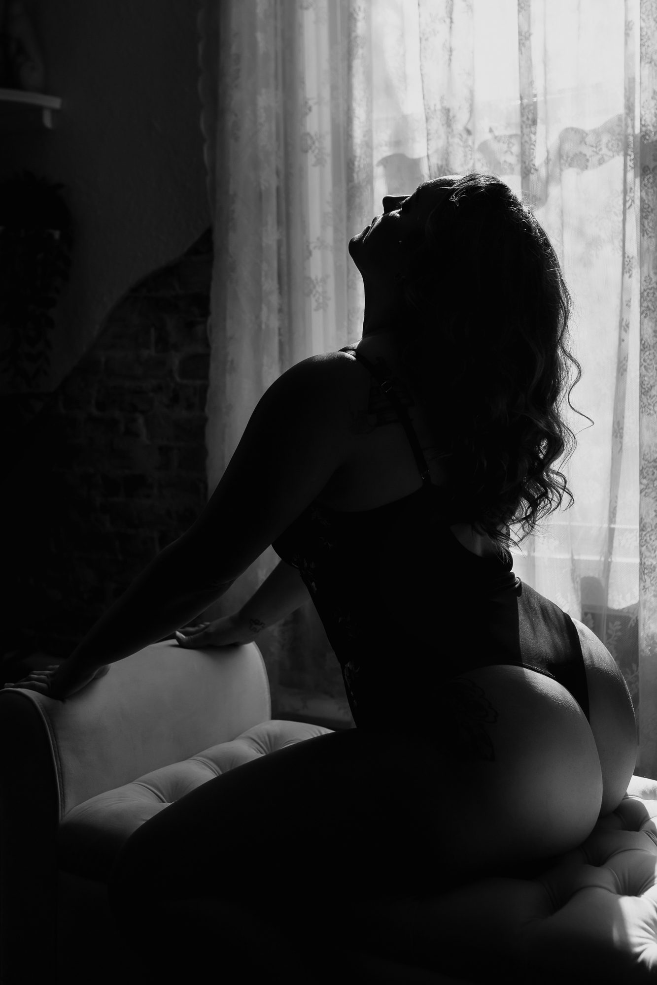 Denver boudoir photo client posing for boudoir session